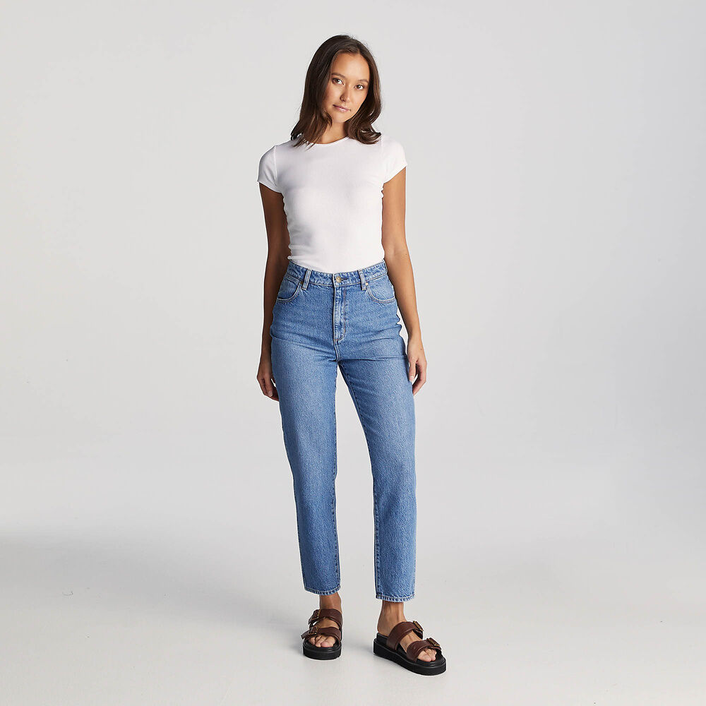 Wrangler Hi Drew Mom Jean – Flynn's Inland Surf Co.
